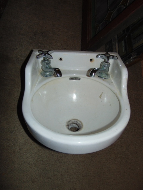 Antique Bathroom Sinks