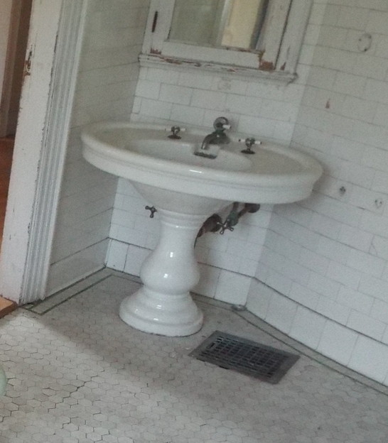 Antique Pottery Pedestal Sink 